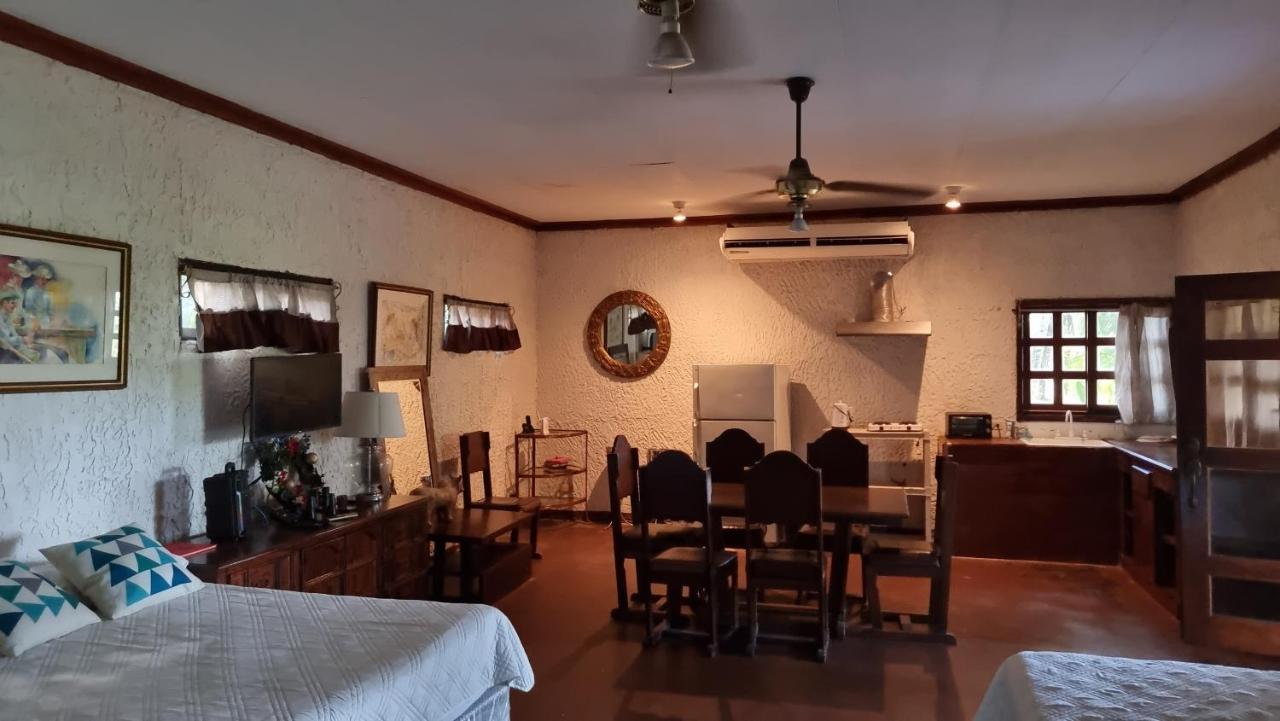אומואה Plasencia Estate מראה חיצוני תמונה